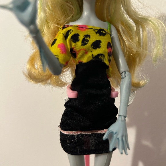 Monster High Doll Lagoona Blue Skultimate Roller Maze (G1) - Picture 4 of 6